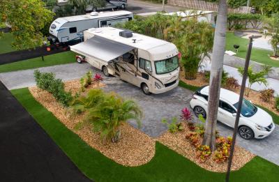 Garden view sites available at Yacht Haven Park & Marina