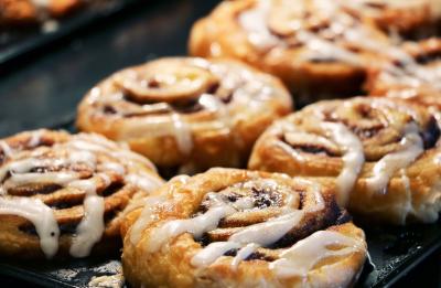Fresh Express Breakfast including signature cinnamon rolls is included for all guests