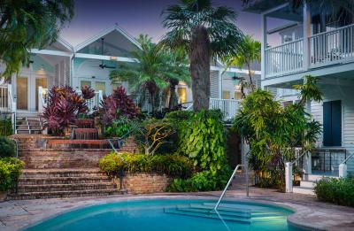 Marquesa Hotel Pool