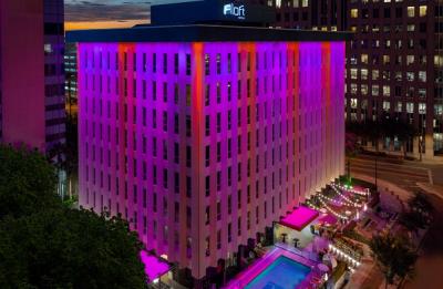 Aloft Exterior Night View