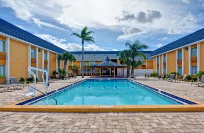 Relax and unwind in our refreshing outdoor pool