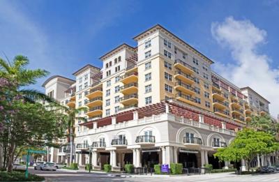 Royal Palm Place