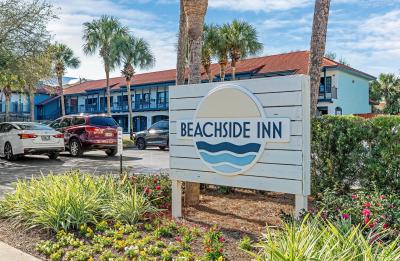 Beachside Inn Sign