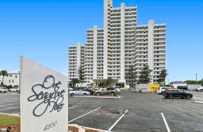 One Seagrove Place