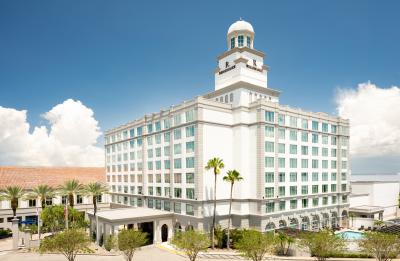 Renaissance Tampa Exterior