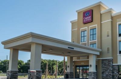 Comfort Suites Dunnellon near Rainbow Springs