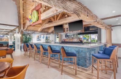 5 o'Clock Somewhere Bar & Grill