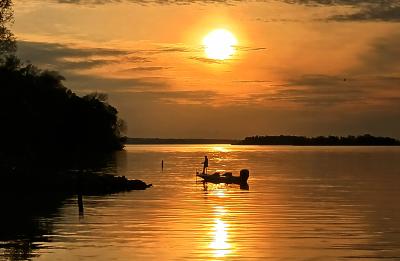 Boating on the Apalachicola River: photo taken by Jay Holloway