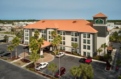 Conveniently located less than a mile from Pier Park, serving breakfast daily.