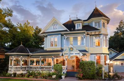 The McKenzie House (built 1895)