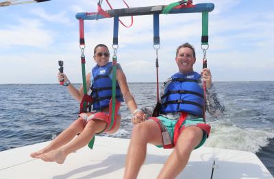 Vacation goals: parasailing, sunshine, and endless smiles ☀️🪂