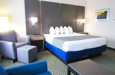 Best Western Ocala Park Center I-75 is all about comfort and modern amenities.