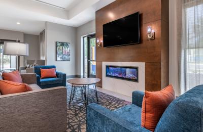 Comfort Suites Gainesville Near University is all about comfort and modern amenities.
