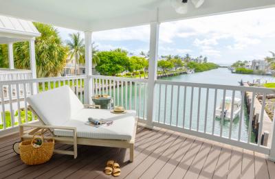 Imagine Relaxing Here