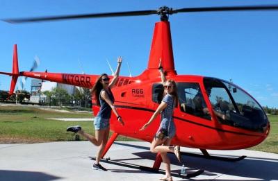 Experience the breathtaking beauty of the coast with our coastal helicopter tours