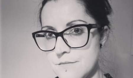 Dr Kirsty Squires