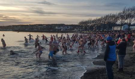 Nyttårsbadet på sjøbadet i Moss