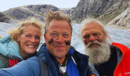 People of the North - Nigardsbreen