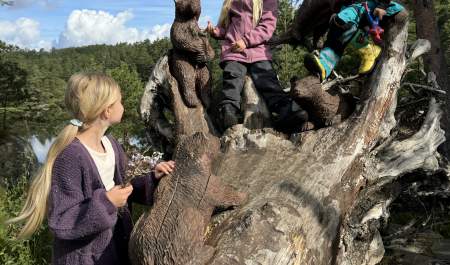 Barn som leker på Gluba