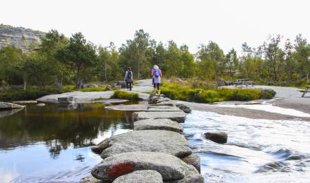 Hiking Skrelia Lyngdal Norway