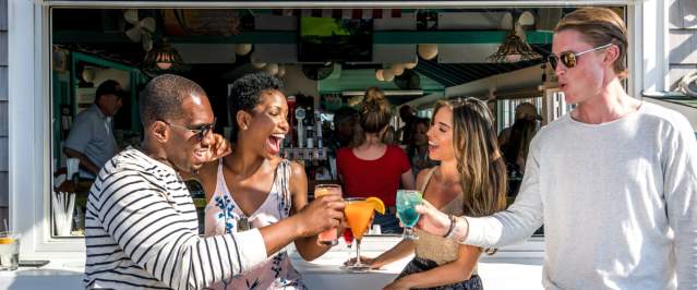 drinks-on-fire-island