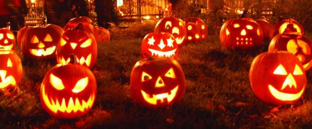 riverhead-halloween-fest lighted pumpkins