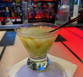 Piano_Bar_at_Edwards_0535_med