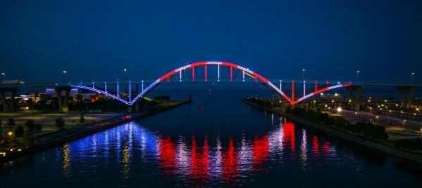 Light the Hoan