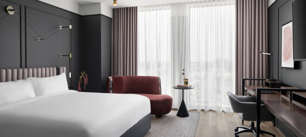 Hotel Room at Renaissance Milwaukee West