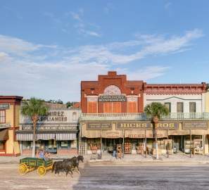 Feature film "Live By Night" filmed in Historic Downtown Brunswick, GA.