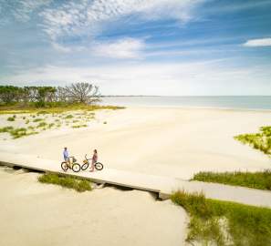 Bike paths on Jekyll Island wind across bridges and beaches as you pedal your way along this Georgia island.