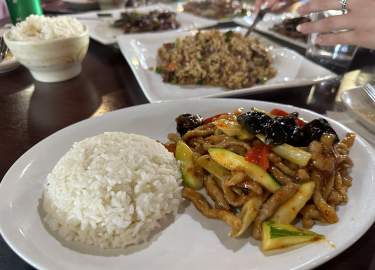 GLCA Taste Explorers Dine at Sichuan House