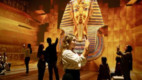 Tutankhamun- NEC