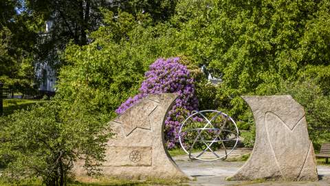 Steinkunst i domkirkeparken i Fredrikstad