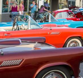 Return to Renton Car show at Piazza Park
