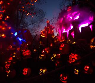 Jack-O-Lantern Spectacular at the Roger Williams Park Zoo