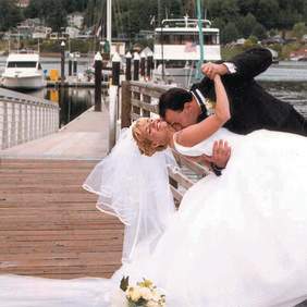 Gig Harbor bride and groom on the waterfront
