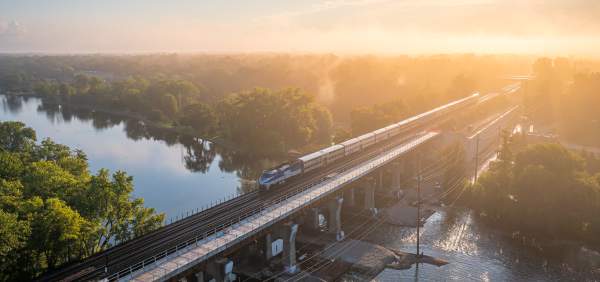 Metra rail to Geneva, Illinois