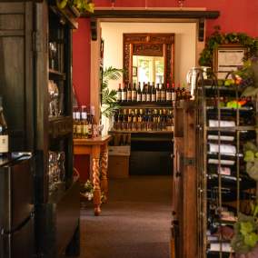 Best Wine Shops & Cellars
