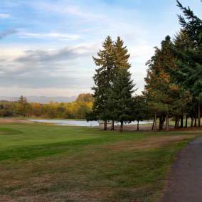 Top Summer Golf Greens Near Eugene