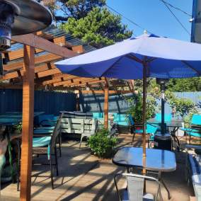 Jerry's Place Bar & Grill