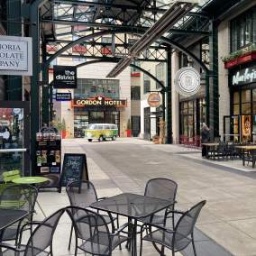 5th Street Market Alley