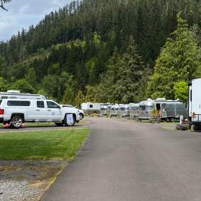 Casey's Riverside RV Resort