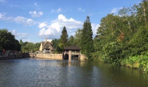 Buscot Lock
