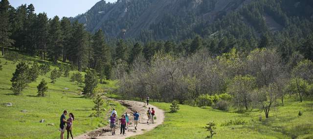 Hiking deals near boulder