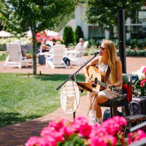 Live Music at The Inn at Stonecliffe: Gabi June