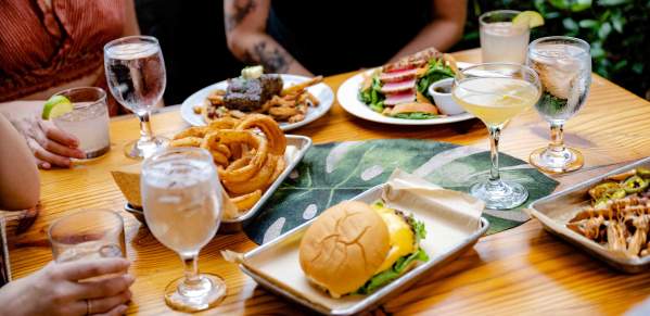 Ton's Drive In Restaurant