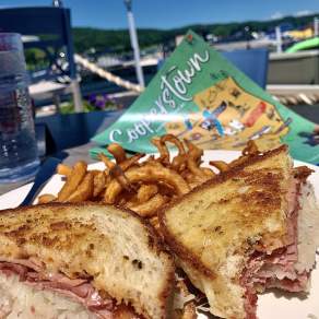 Lake Front Restaurant & Bar