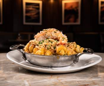 Council Oak Steaks & Seafood