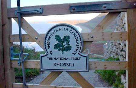 Gate with a National Trust plaque on it.